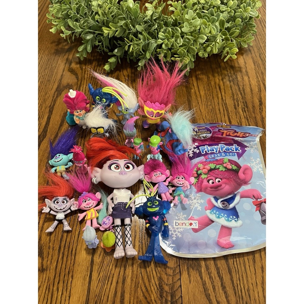 Trolls Dreamworks Movies Mixed Lot 20 Figures Toys & Play Pack Dolls Hasbro